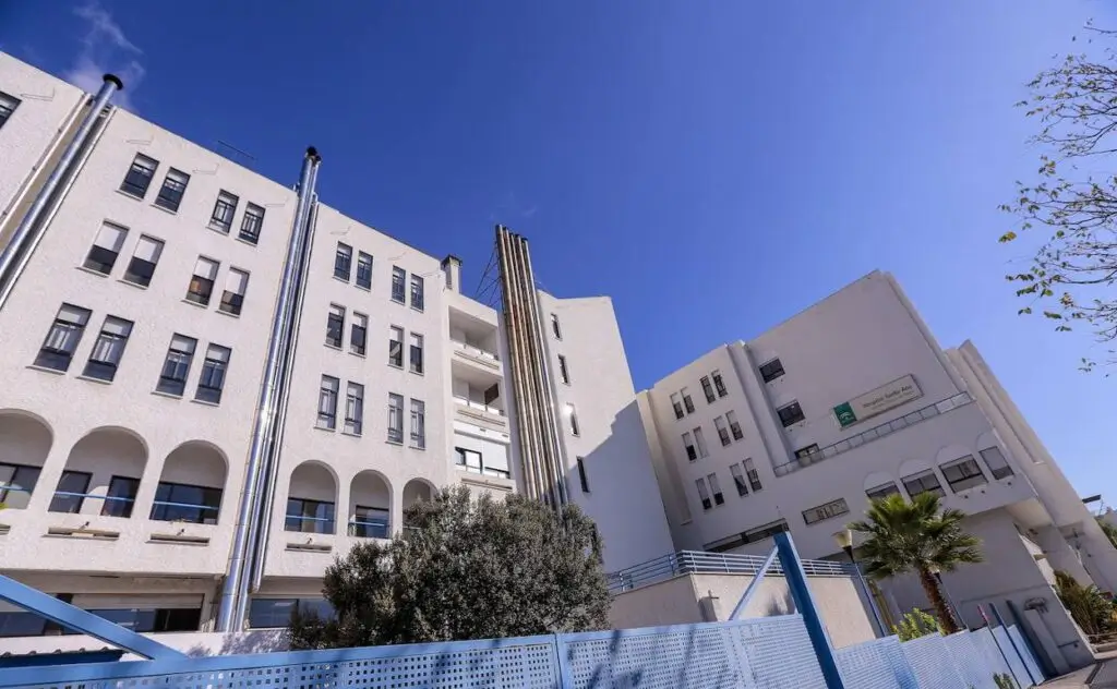 Fachada hospital
