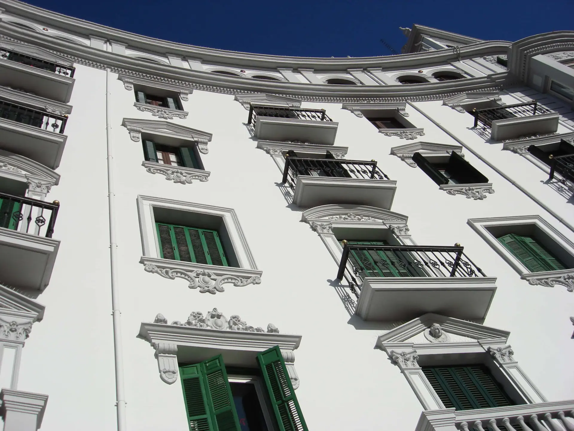 Fachada de edificio legal